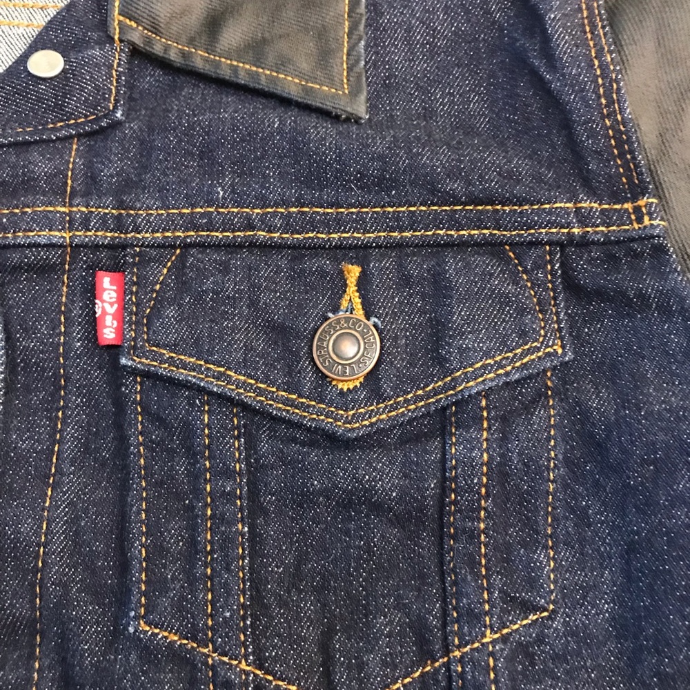 Womens Levi’s Jean and Faux Leather Jacket Medium New Without Tags - Picture 9 of 11